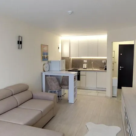 公寓 Skyline Sea View - център златни пясъци, първа линия *