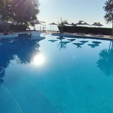 Skyline Sea View - център златни пясъци, първа линия * 金沙