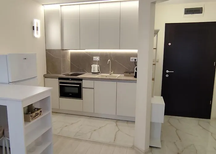 Skyline Sea View - център златни пясъци, първа линия